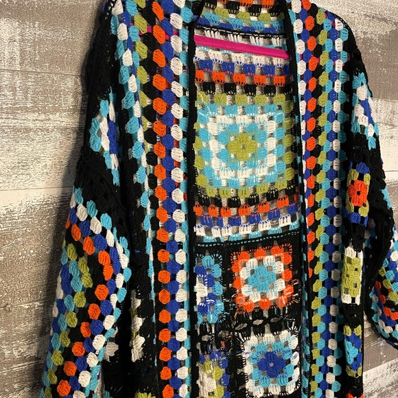 POL Granny Square Crochet - Picture 8 of 10